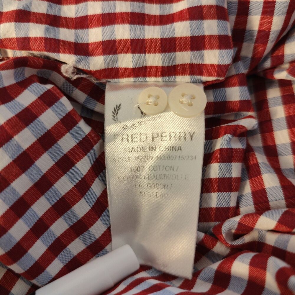 Fred Perry Size Large Red Check Button Down Long Sleeve Preppy Logo Shirt - Picture 7 of 8